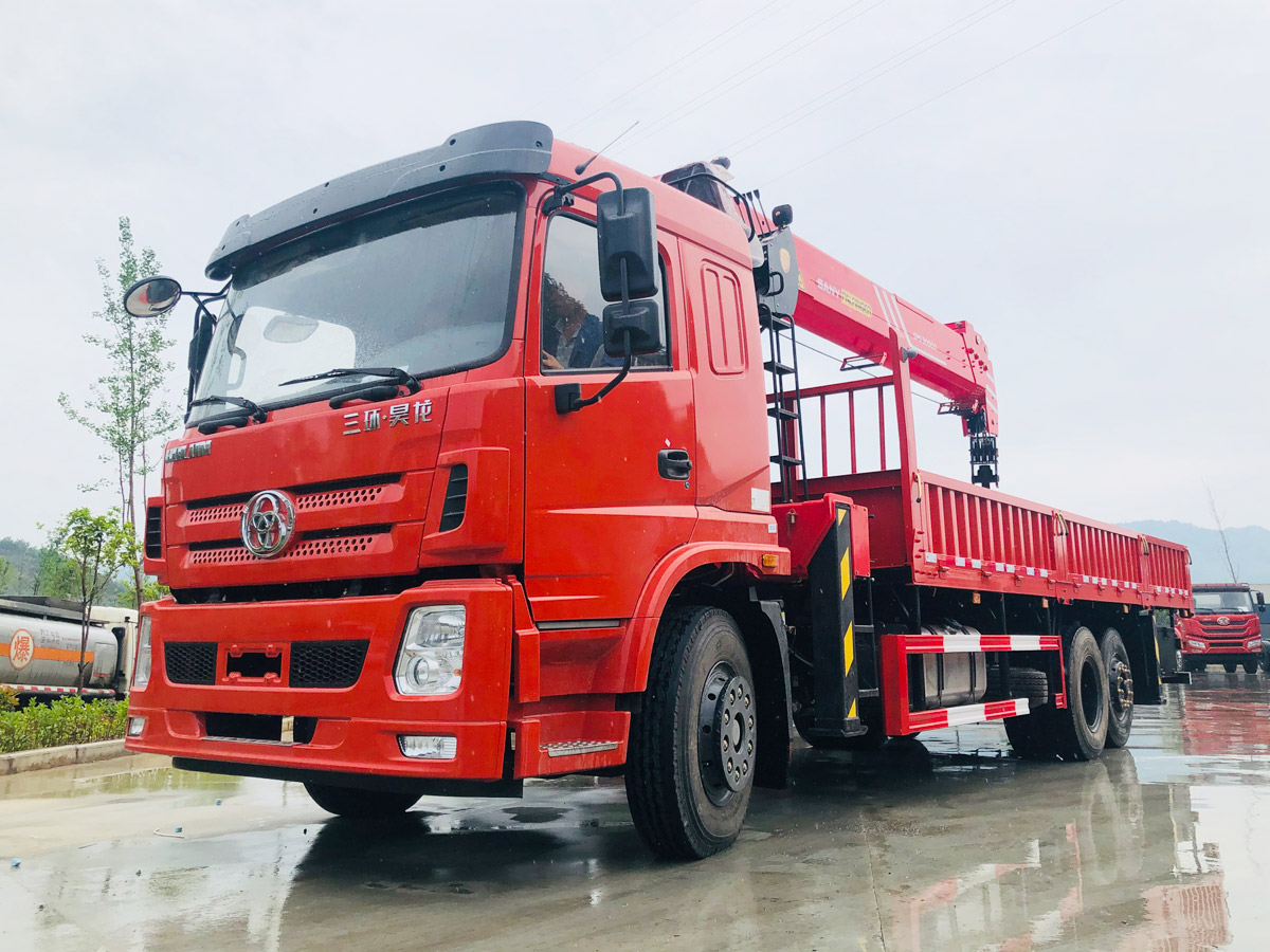 國六三環(huán)T280昊龍后雙橋上裝三一12噸直臂式吊機(jī)隨車吊